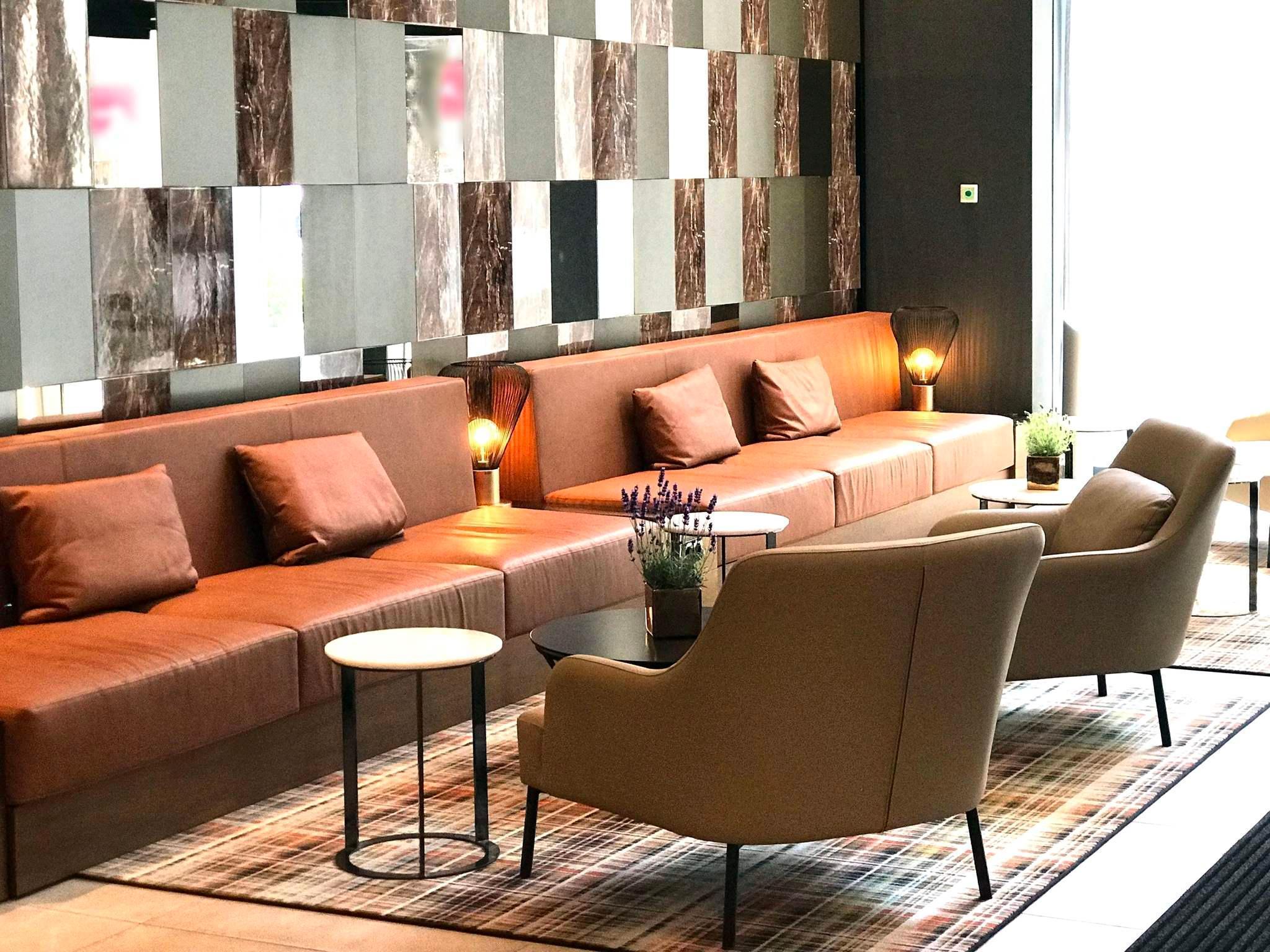 Отель Mercure Kaiserhof Center 4*